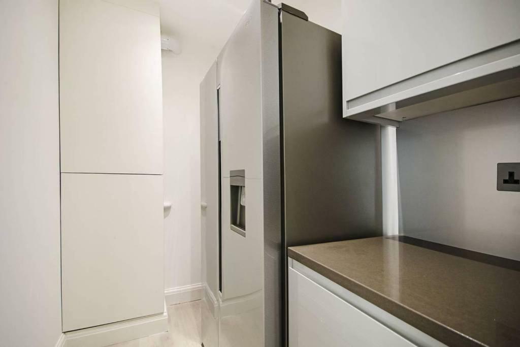 Appartement Bright Convenient Flat In Little Venice à Londres Extérieur photo
