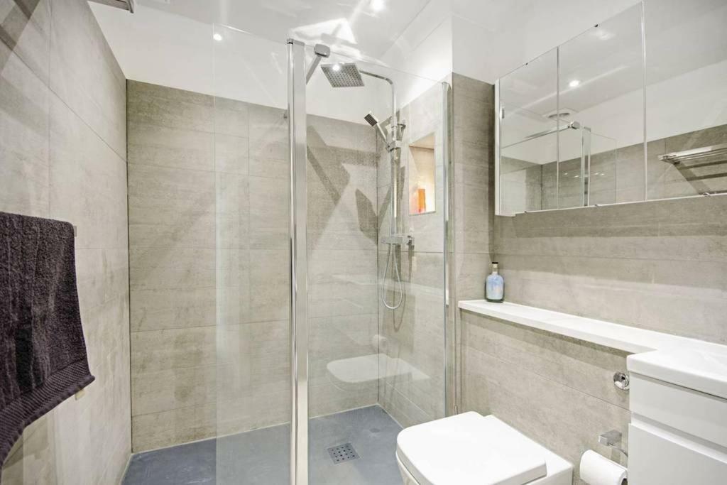Appartement Bright Convenient Flat In Little Venice à Londres Extérieur photo