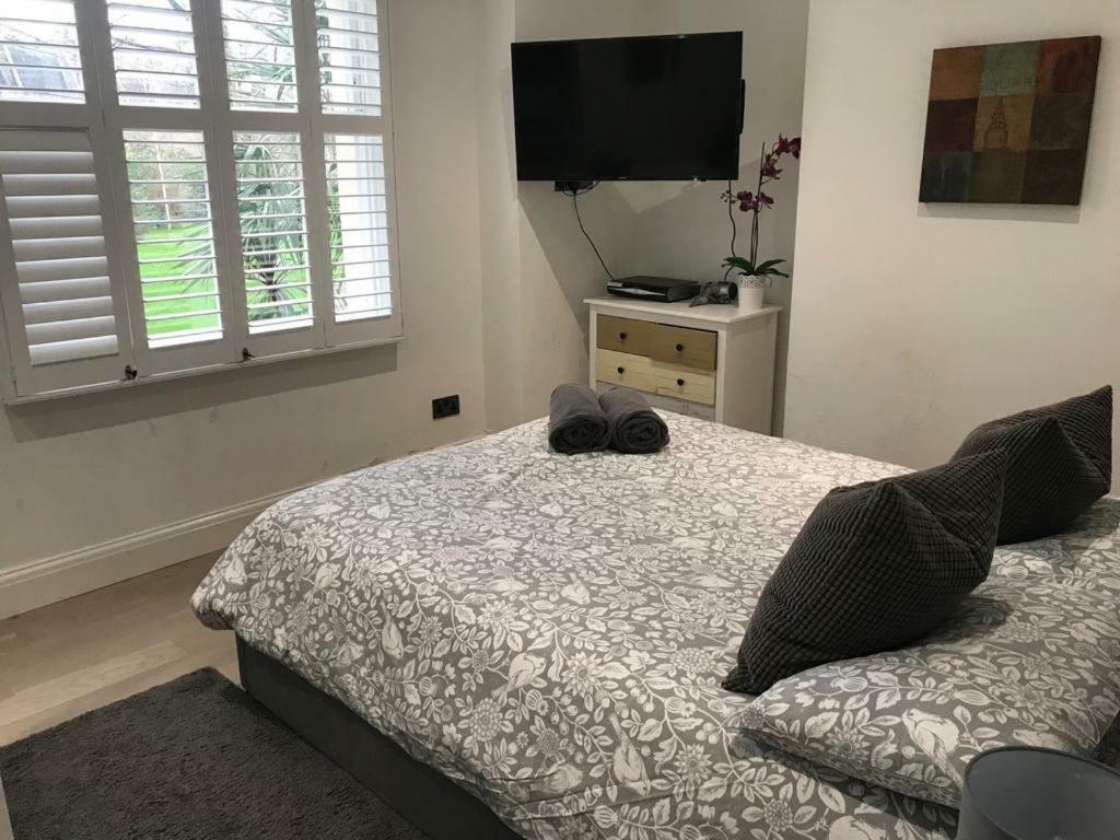 Appartement Bright Convenient Flat In Little Venice à Londres Extérieur photo
